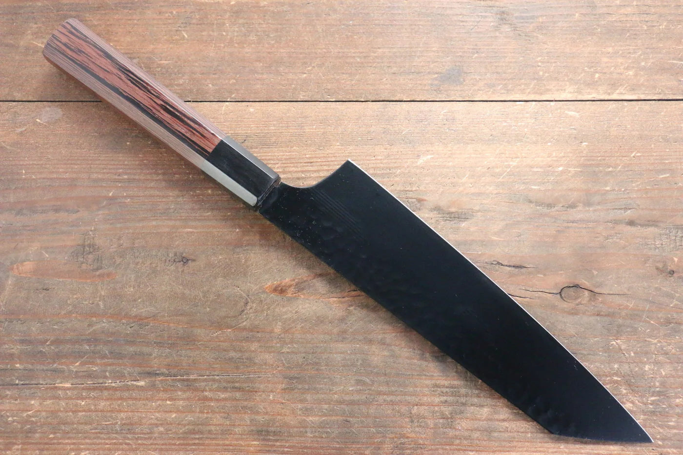 Sakai Takayuki Kurokage VG10 ลายค้อนตี เคลือบเทฟลอน มีด Kengata Gyuto มีดทำครัวญี่ปุ่น 190mm ด้ามไม้เวงเก้