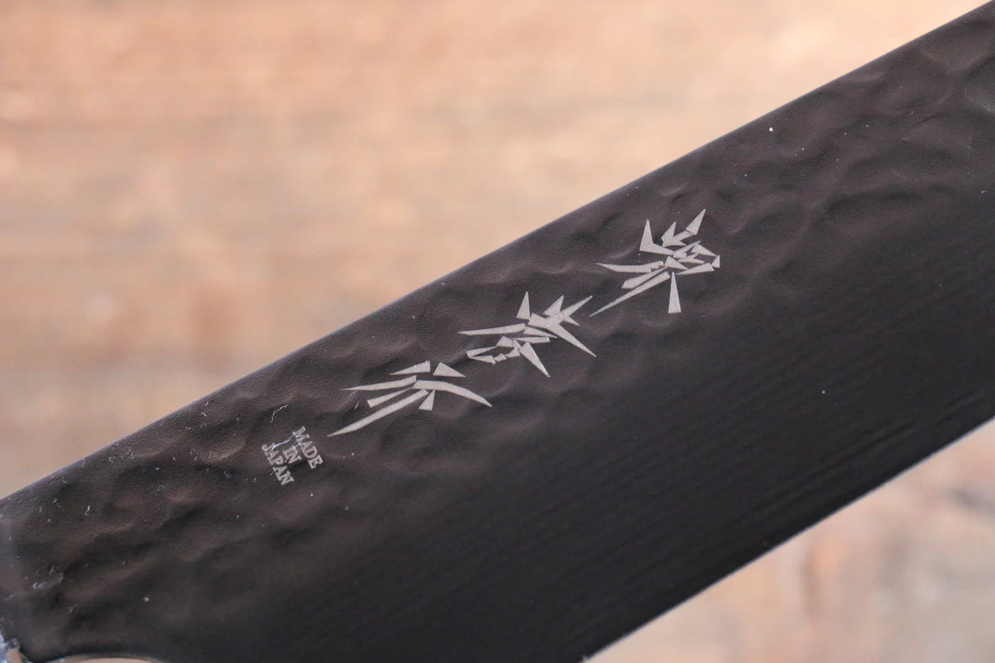 Sakai Takayuki Kurokage VG10 ลายค้อนตี เคลือบเทฟลอน มีดกิวโตะ Gyuto มีดทำครัวญี่ปุ่น 240mm ด้ามไม้เวงเก้