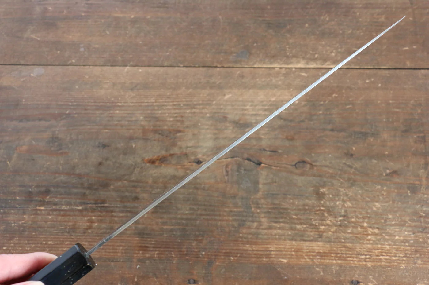 Sakai Takayuki VG10 ดามัสกัส 33 ชั้น มีดเลาะเอ็น Sujihiki มีดทำครัวญี่ปุ่น 240mm ด้ามไม้โอ๊กเคลือบ (Saiseki)
