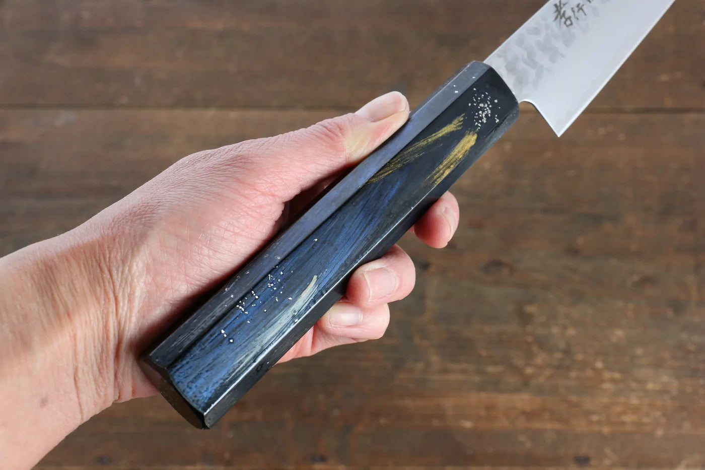 Sakai Takayuki VG10 ดามัสกัส 33 ชั้น มีดเลาะเอ็น Sujihiki มีดทำครัวญี่ปุ่น 240mm ด้ามไม้โอ๊กเคลือบ (Saiseki)