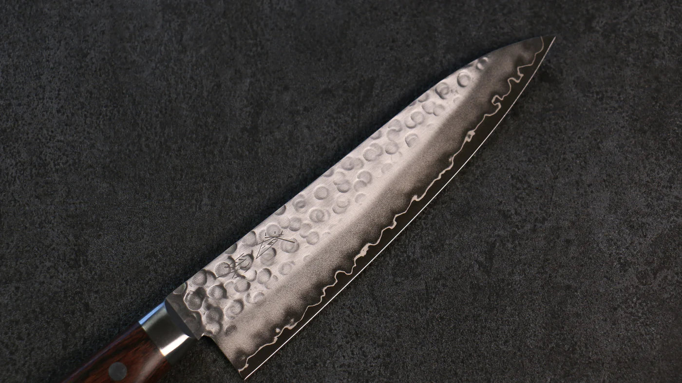 Seisuke Swedish Steel-stn (เหล็กสวีเดน stn) ลายค้อนตี มีดกิวโตะ Gyuto มีดทำครัวญี่ปุ่น 180mm ด้ามมะฮอกกานี