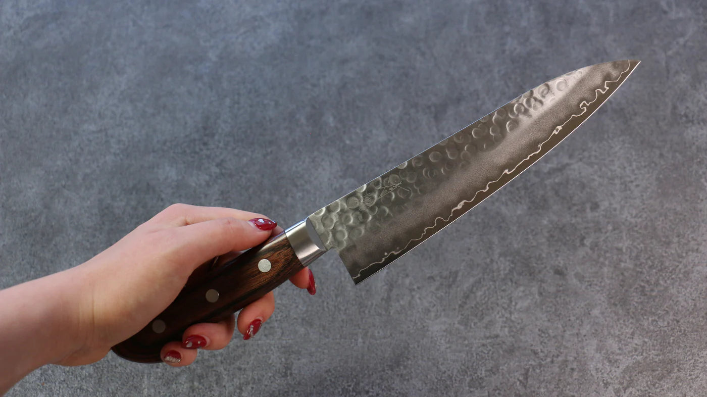 Seisuke Swedish Steel-stn (เหล็กสวีเดน stn) ลายค้อนตี มีดกิวโตะ Gyuto มีดทำครัวญี่ปุ่น 180mm ด้ามมะฮอกกานี