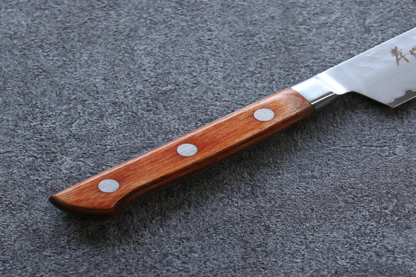 Sakai Takayuki VG5 ลายค้อนตี มีดขนาดเล็ก  Petty มีดทำครัวญี่ปุ่น 150mm ด้ามไม้ Pakka wood สีน้ำตาล