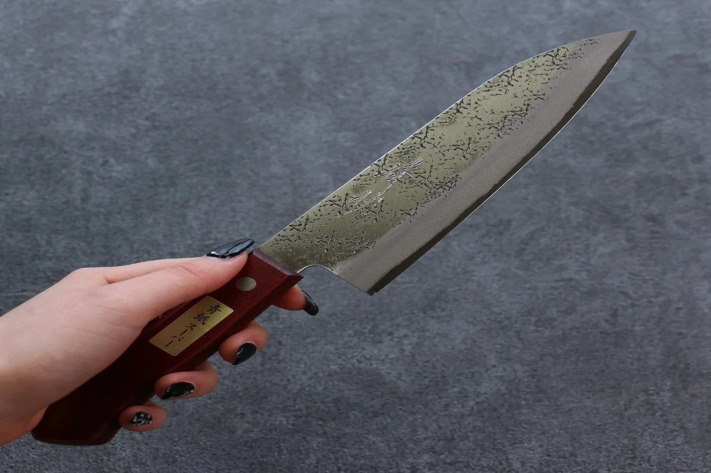 Seisuke Blue Super (บลูซุปเปอร์สตีล) ลายค้อนตี มีด Santoku มีดทำครัวญี่ปุ่น 165mm ด้ามไม้ Pakka wood สีแดง