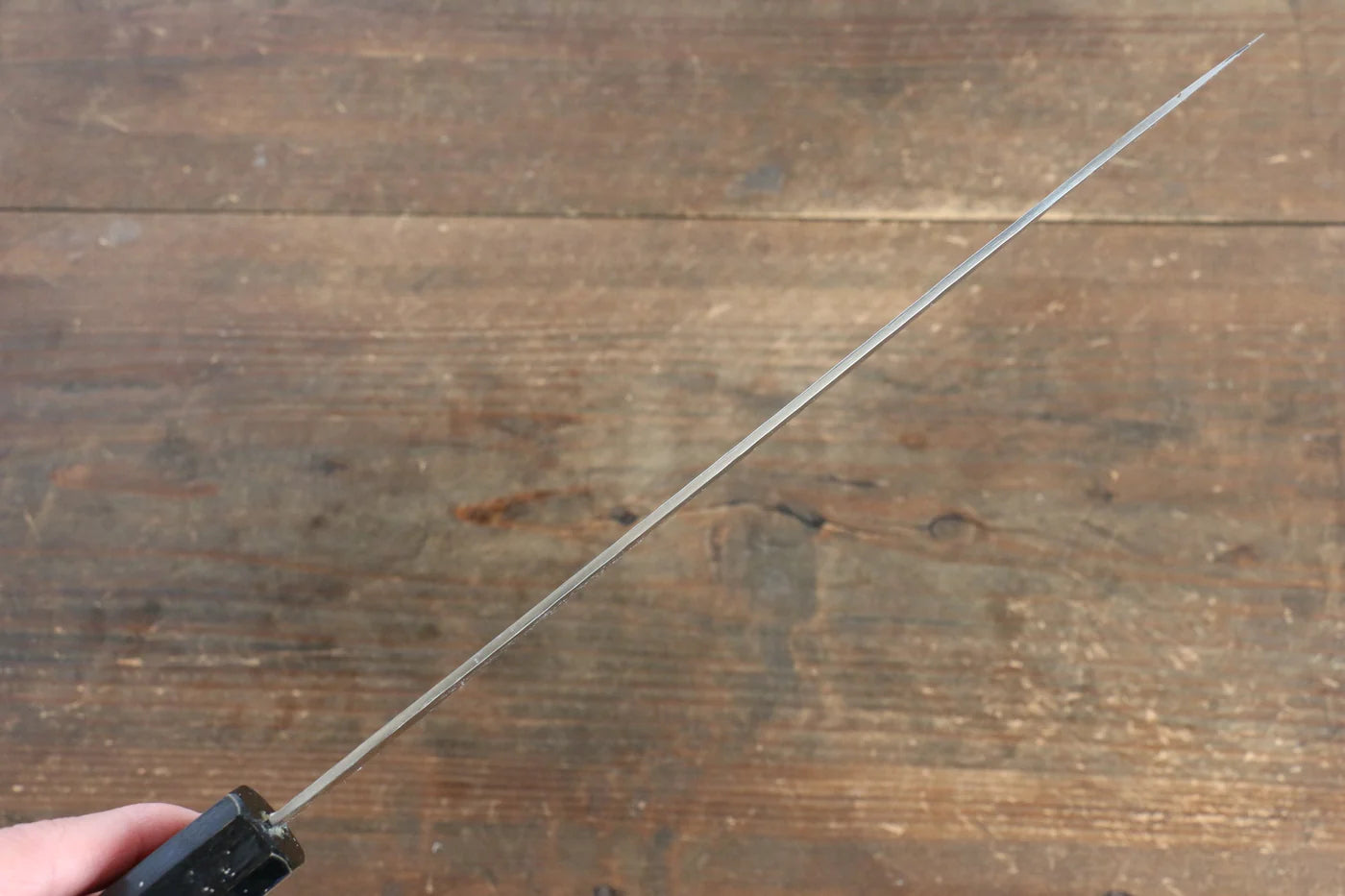 Sakai Takayuki VG10 ดามัสกัส 33 ชั้น มีดกิวโตะ Gyuto มีดทำครัวญี่ปุ่น 240mm ด้ามไม้โอ๊กเคลือบ (Saiseki)