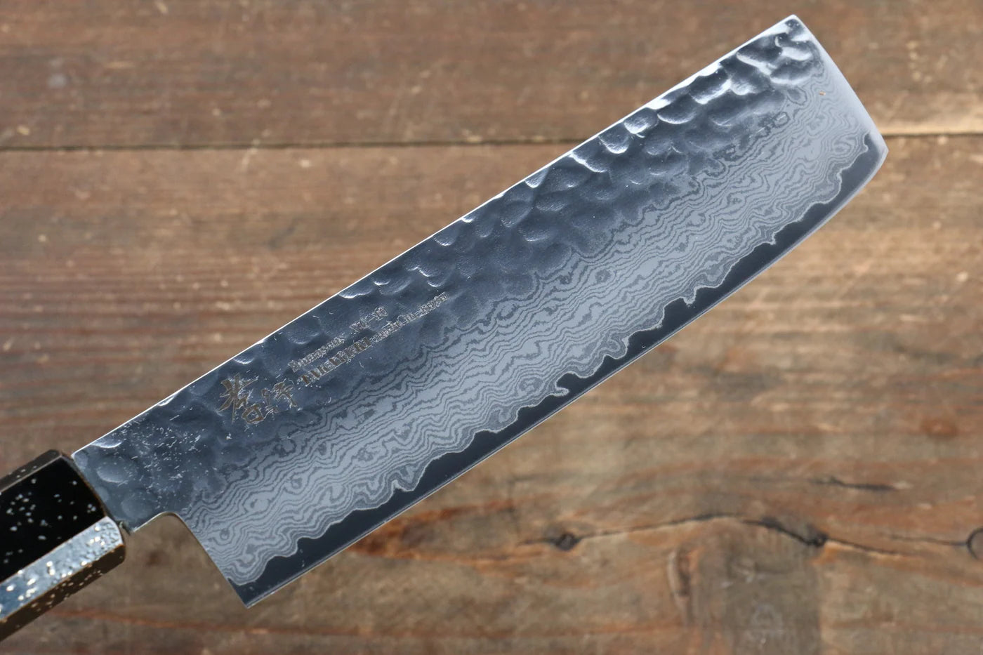 Sakai Takayuki VG10 ดามัสกัส 33 ชั้น มีดหั่นผัก Nakiri มีดทำครัวญี่ปุ่น 160mm ด้ามไม้โอ๊กเคลือบ (Kokushin)