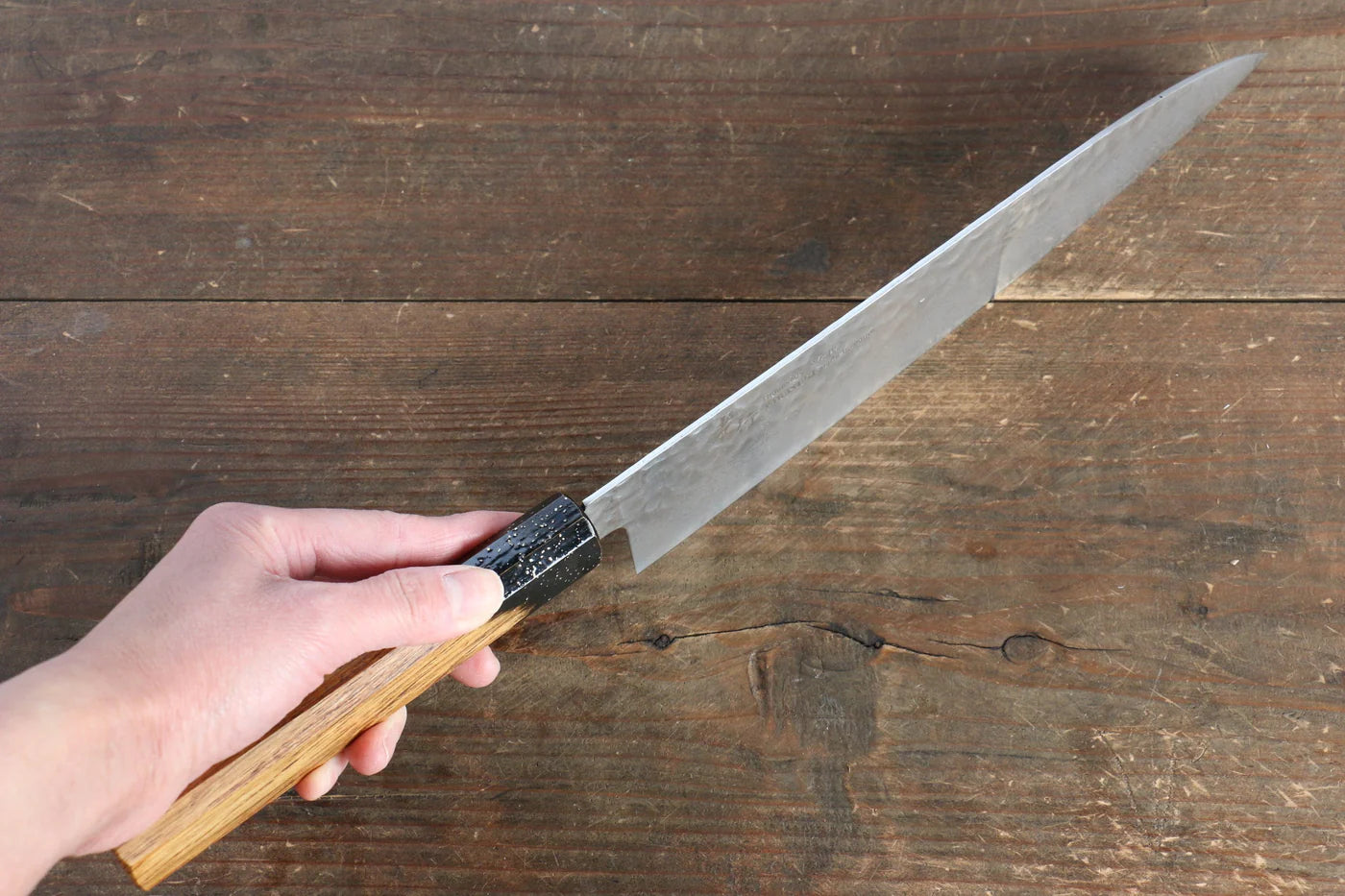 Sakai Takayuki VG10 ดามัสกัส 33 ชั้น มีดกิวโตะ Gyuto มีดทำครัวญี่ปุ่น 240mm ด้ามไม้โอ๊กเคลือบ (Kokushin)
