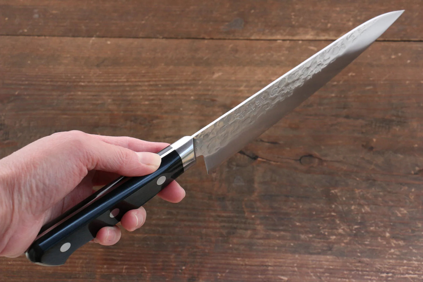 Takamura Knives VG10 ลายค้อนตี มีดกิวโตะ Gyuto มีดทำครัวญี่ปุ่น 180mm ด้ามไม้ Pakka wood สีดำ