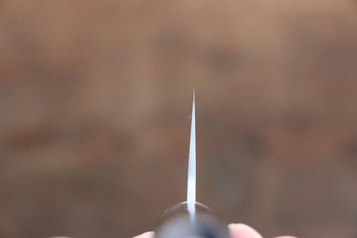 Takamura Knives VG10 ลายค้อนตี มีดกิวโตะ Gyuto มีดทำครัวญี่ปุ่น 180mm ด้ามไม้ Pakka wood สีดำ