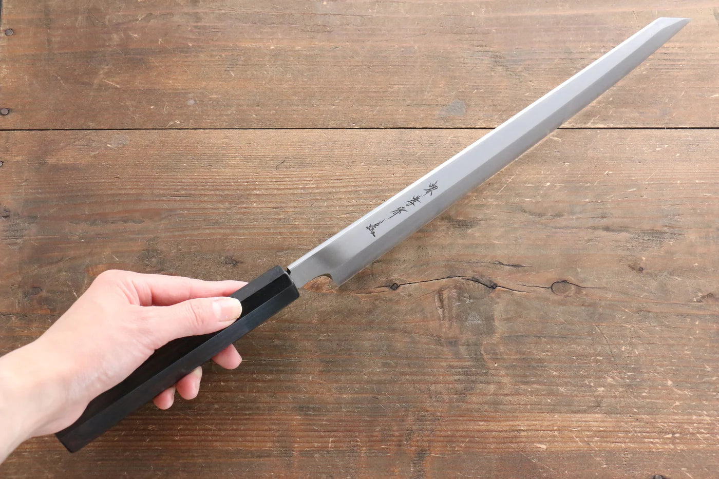 Sakai Takayuki Chef Series Hien Silver Steel No.3 (เหล็กเงิน No.3) มีด Kengata Yanagiba มีดทำครัวญี่ปุ่น 300mm ด้ามไม้มะเกลือ