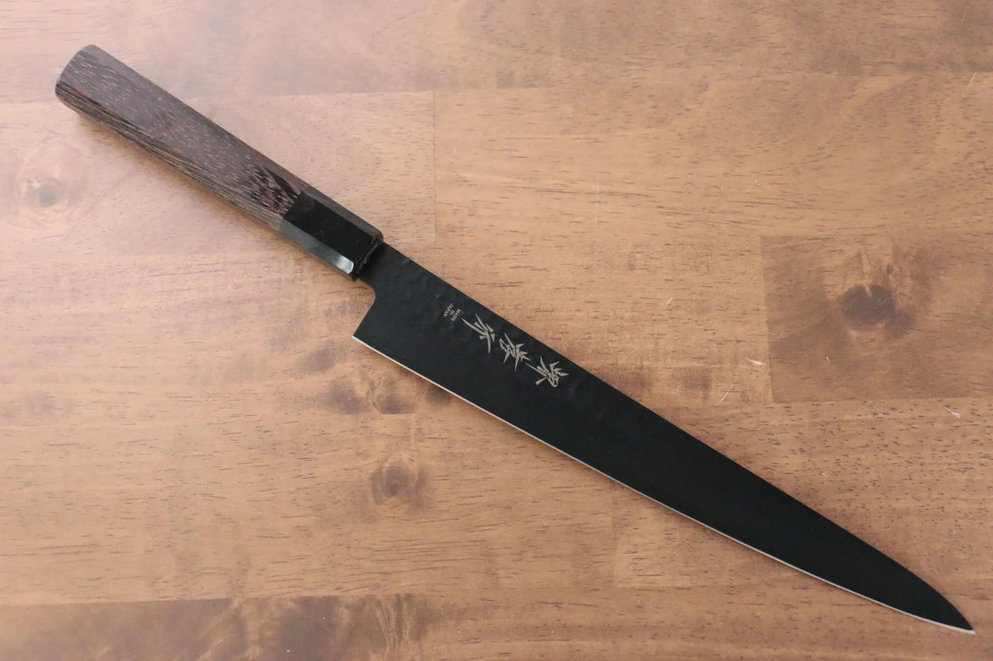 Sakai Takayuki Kurokage VG10 ลายค้อนตี เคลือบเทฟลอน มีดเลาะเอ็น Sujihiki มีดทำครัวญี่ปุ่น 240mm ด้ามไม้เวงเก้