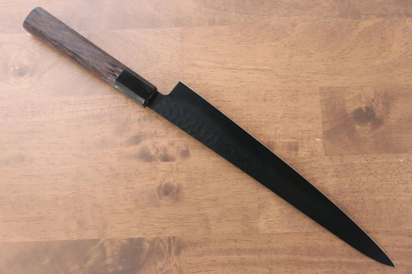 Sakai Takayuki Kurokage VG10 ลายค้อนตี เคลือบเทฟลอน มีดเลาะเอ็น Sujihiki มีดทำครัวญี่ปุ่น 240mm ด้ามไม้เวงเก้