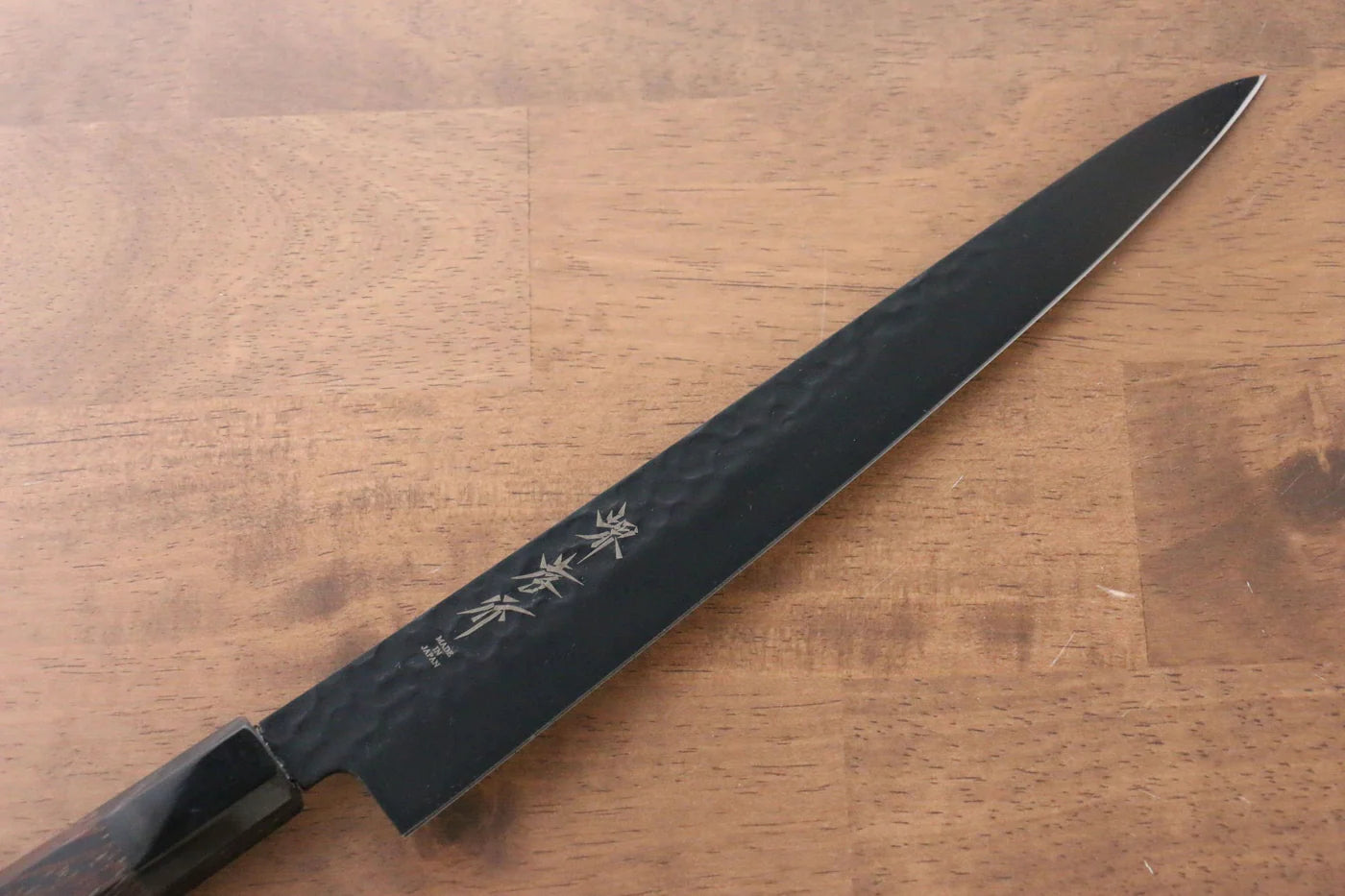 Sakai Takayuki Kurokage VG10 ลายค้อนตี เคลือบเทฟลอน มีดเลาะเอ็น Sujihiki มีดทำครัวญี่ปุ่น 240mm ด้ามไม้เวงเก้