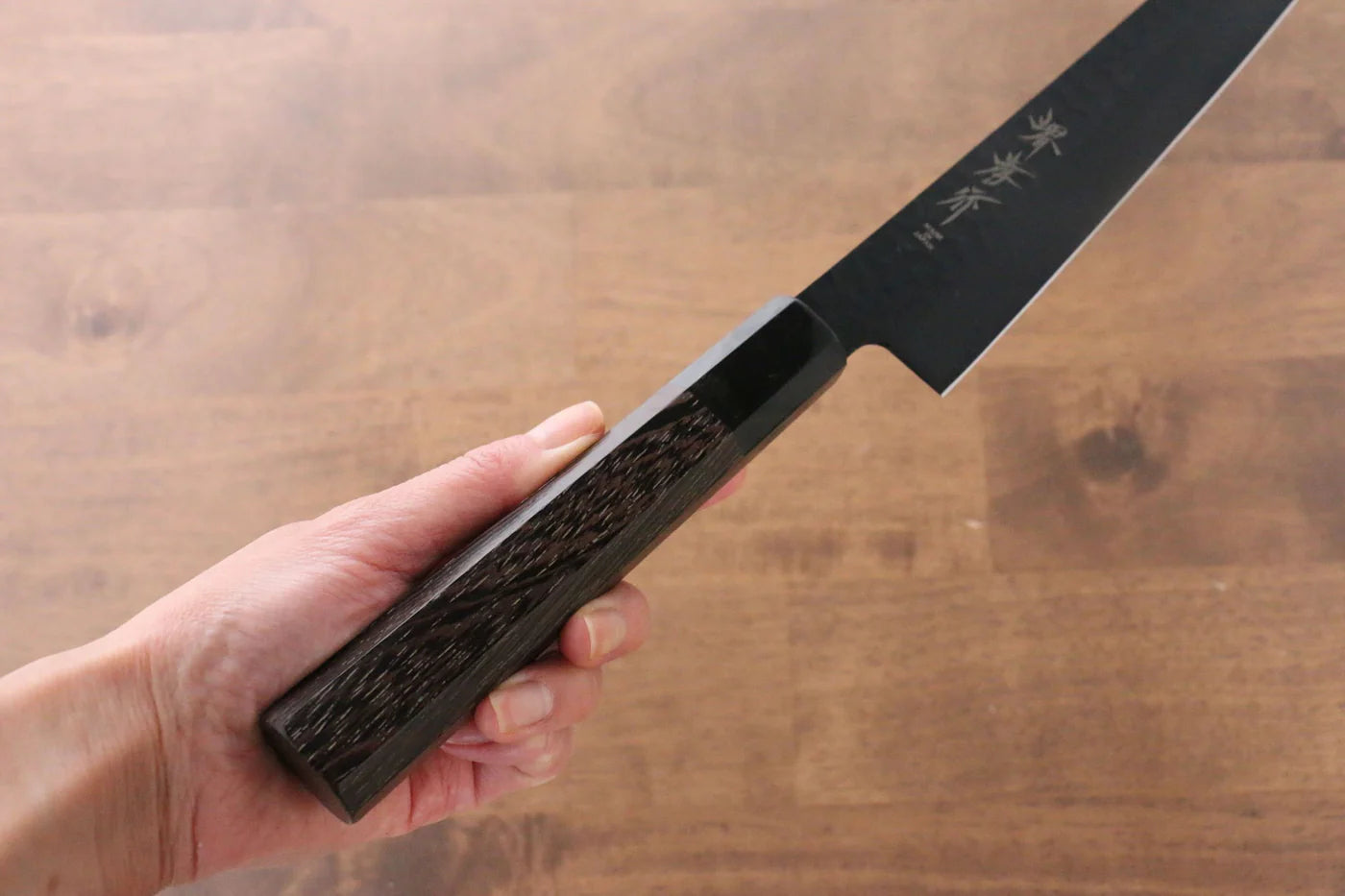 Sakai Takayuki Kurokage VG10 ลายค้อนตี เคลือบเทฟลอน มีดเลาะเอ็น Sujihiki มีดทำครัวญี่ปุ่น 240mm ด้ามไม้เวงเก้
