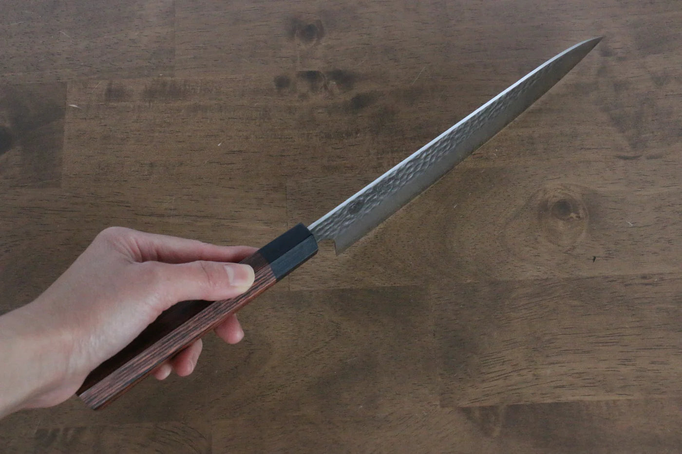 Seki Kanetsugu Heptagon Wood VG2 ลายค้อนตี มีดกิวโตะ Gyuto มีดทำครัวญี่ปุ่น 200mm ด้ามไม้ Pakka wood (หกเหลี่ยม)