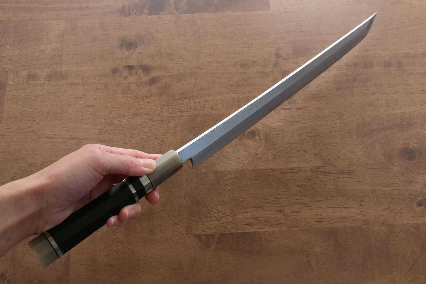 Jikko  White Steel (เหล็กกล้าขาว) มีด Sakimaru Yanagiba มีดทำครัวญี่ปุ่น 300mm ด้ามไม้มะเกลือ (ประดับห่วงคู่)