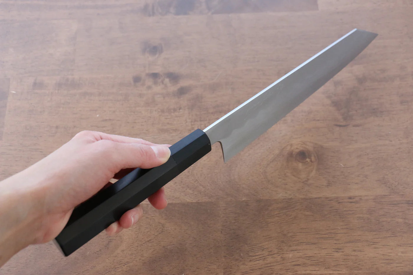 Jikko Honyaki White Steel (เหล็กกล้าขาว) No.3 Kasumitogi มีด Kiritsuke Gyuto มีดทำครัวญี่ปุ่น 210mm ด้ามไม้มะเกลือ