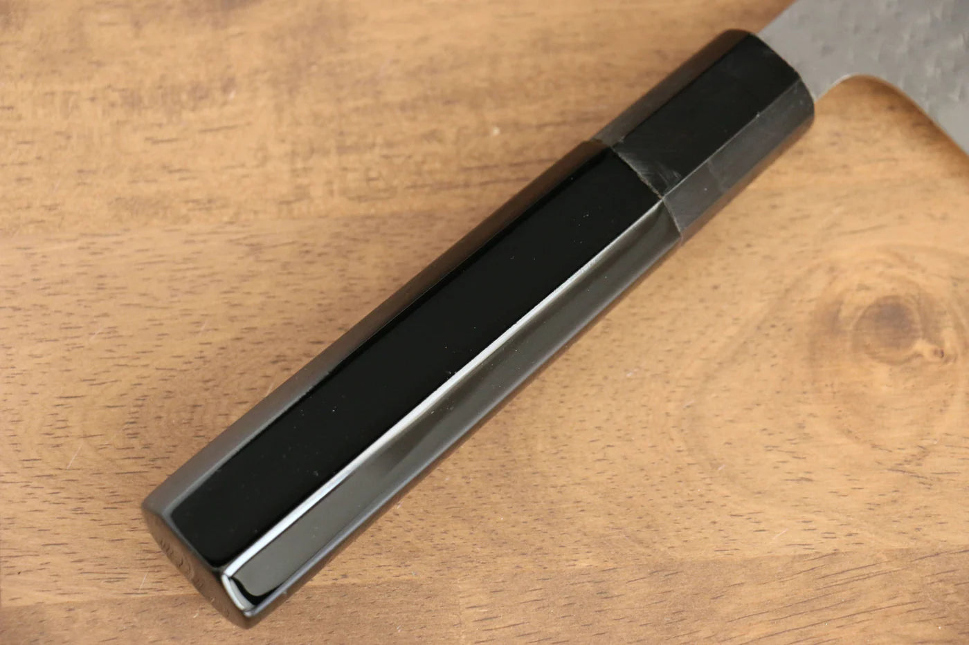 Yu Kurosaki Senko R2/SG2 ลายค้อนตี เคลือบเงาทอง Maki-e ลายมังกร มีดหั่นผัก Nakiri มีดทำครัวญี่ปุ่น 165mm เคลือบด้าม มีฝัก (ปลอก) มีด