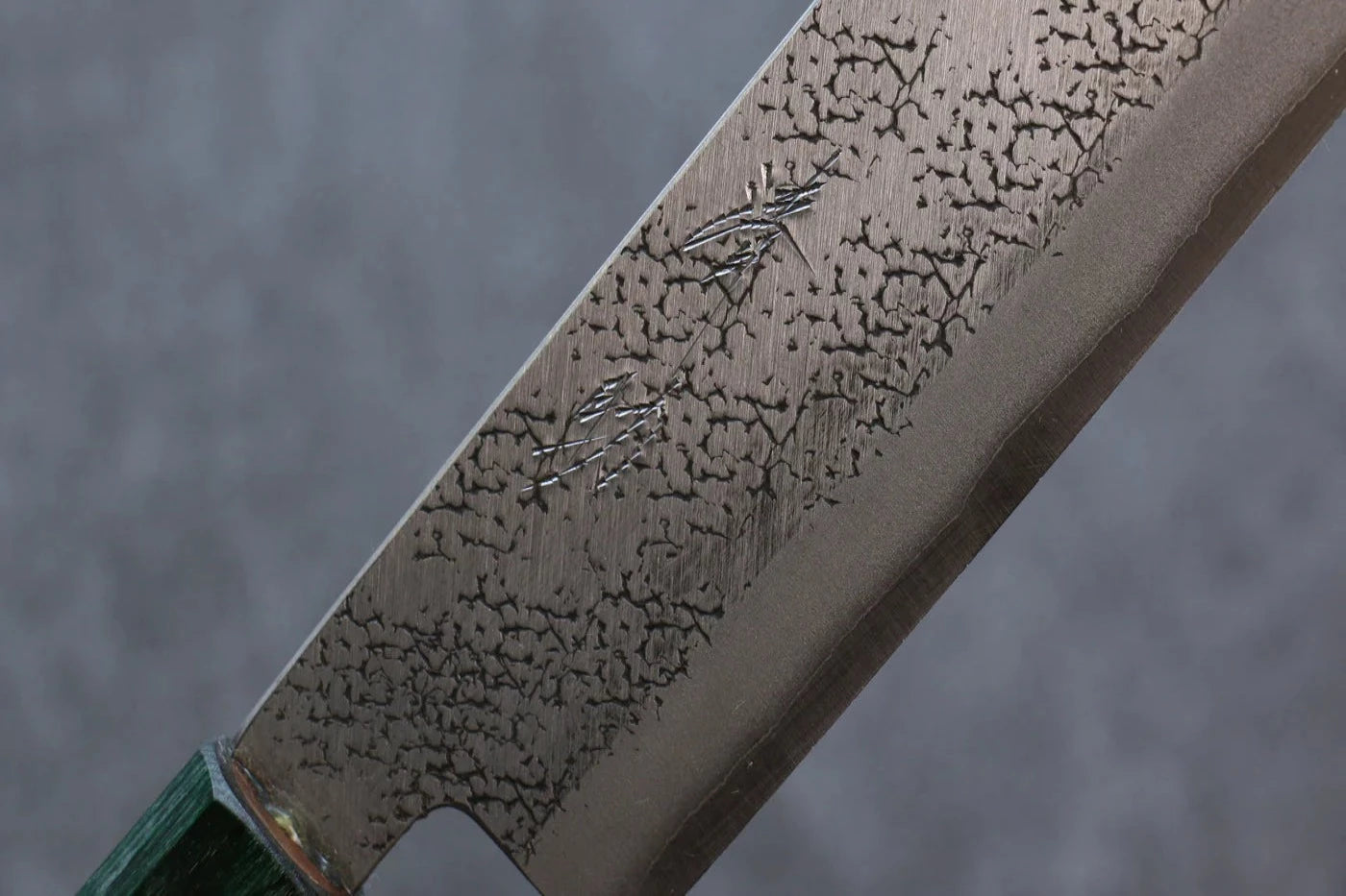Seisuke Blue Super (บลูซุปเปอร์สตีล) ลายค้อนตี มีดหั่นผัก Nakiri มีดทำครัวญี่ปุ่น 165mm ด้ามไม้วอลนัท(ประดับไม้ สีเขียว คู่)