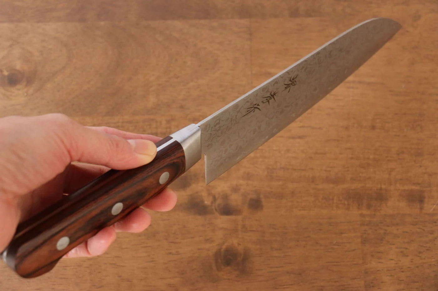 Sakai Takayuki Kukipapa VG10 ดามัสกัส 17 ชั้น ขัดขึ้นเงากระจก มีด Santoku มีดทำครัวญี่ปุ่น 170mm