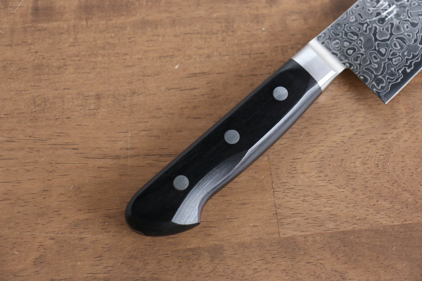 Seisuke AUS10 45 ชั้น ขัดขึ้นเงากระจก ลายดามัสกัส มีด Santoku มีดทำครัวญี่ปุ่น 170mm ด้ามไม้ Pakka wood สีดำ