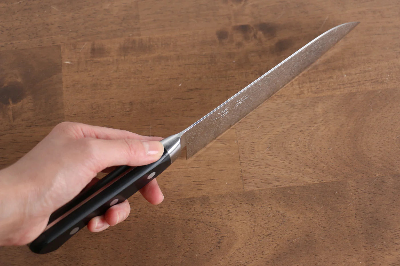 Seisuke AUS10 45 ชั้น ขัดขึ้นเงากระจก ลายดามัสกัส มีด Santoku มีดทำครัวญี่ปุ่น 170mm ด้ามไม้ Pakka wood สีดำ