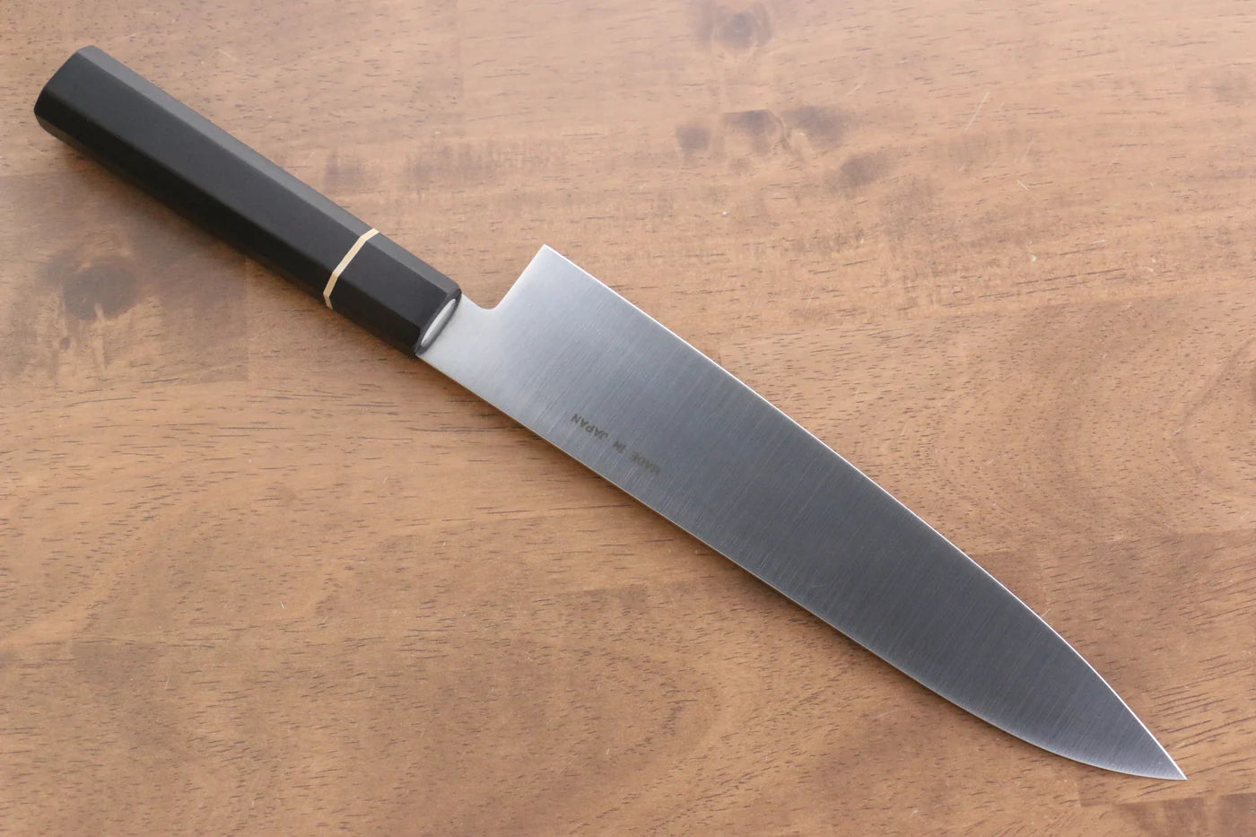 Seisuke โมลิบดินัม มีดกิวโตะ Gyuto มีดทำครัวญี่ปุ่น 210mm ไม้ Pakka wood สีดำด้าม