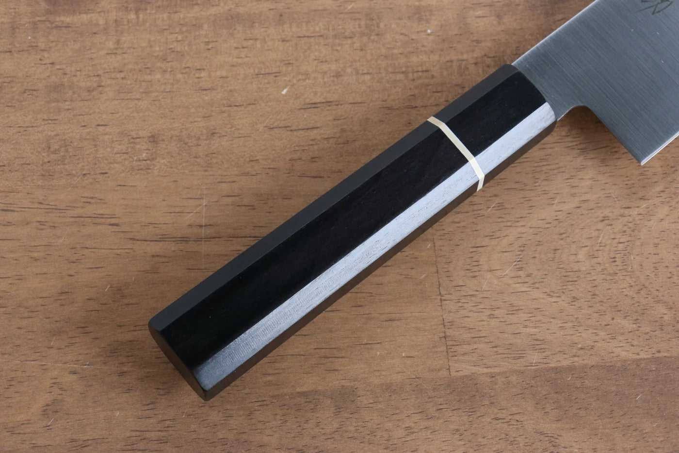 Seisuke โมลิบดินัม มีดกิวโตะ Gyuto มีดทำครัวญี่ปุ่น 210mm ไม้ Pakka wood สีดำด้าม