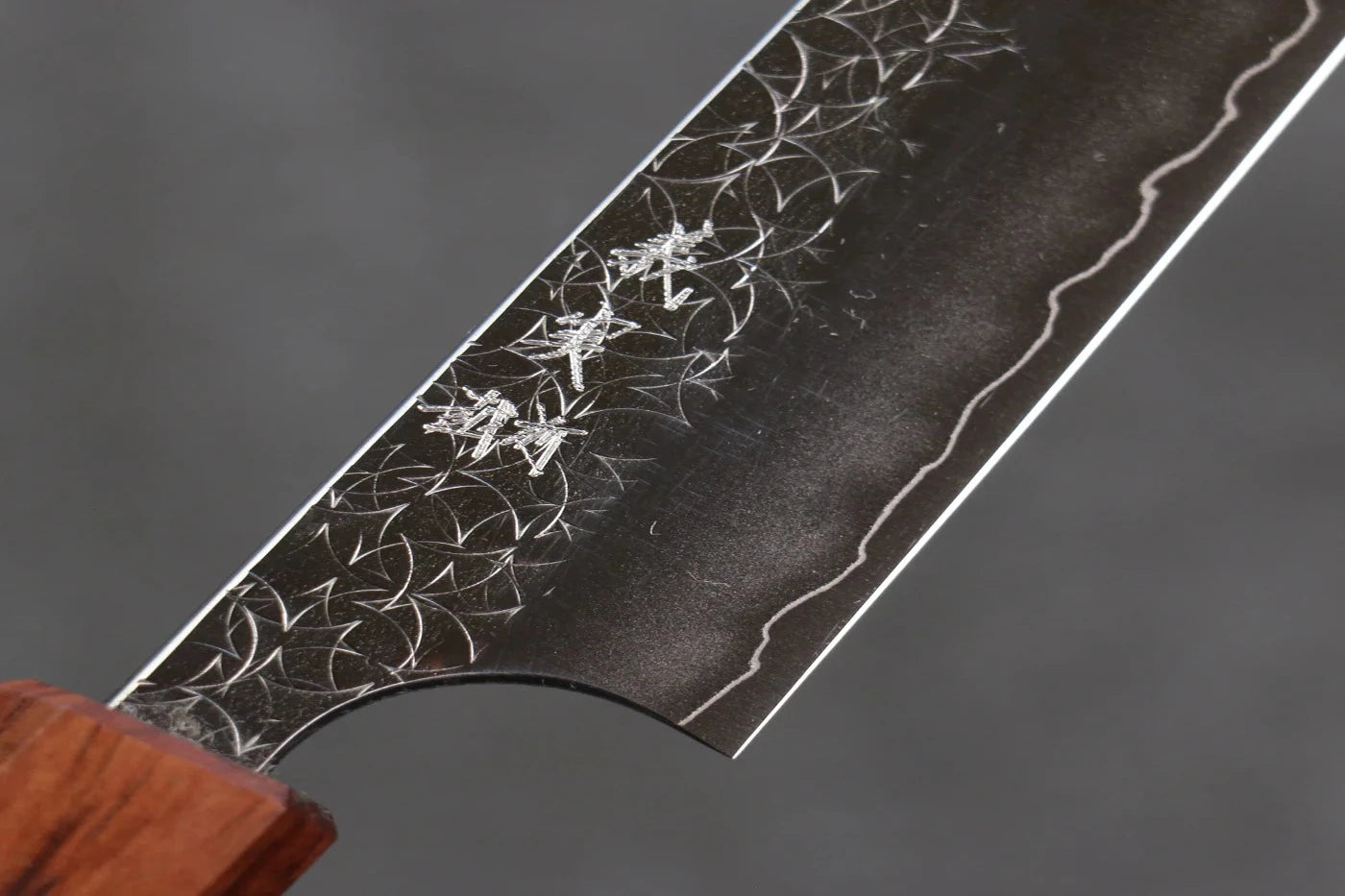 Yoshimi Kato Minamo R2/SG2 ลายค้อนตี มีดขนาดเล็ก  Petty มีดทำครัวญี่ปุ่น 150mm ด้ามโอ๊ค