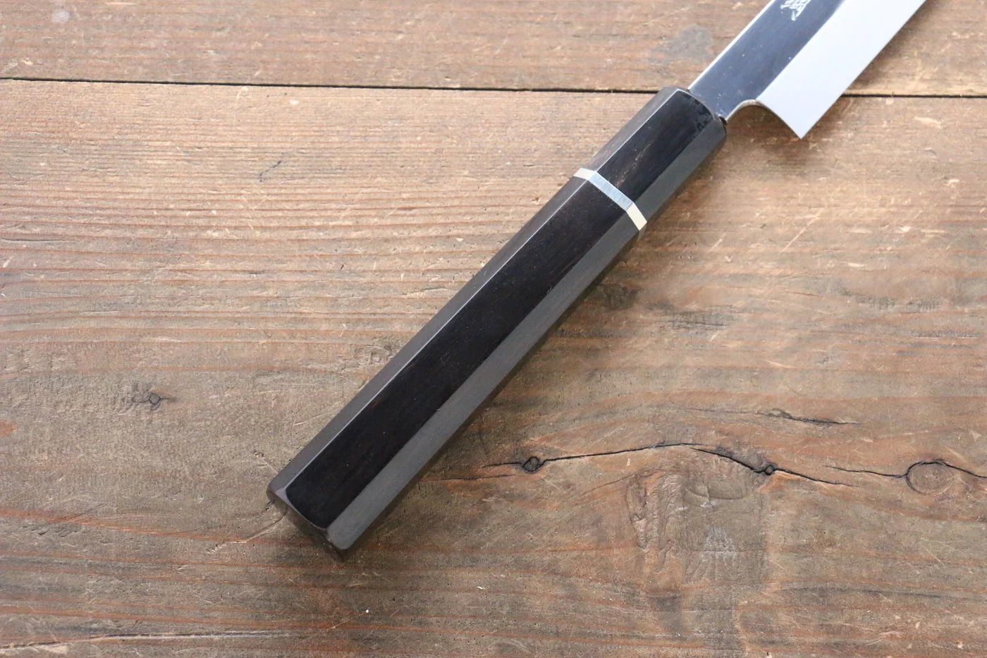 Sakai Takayuki Honyaki Blue Steel (บลูสตีล) No.2 ขัดขึ้นเงากระจก มีด Sakimaru Takohiki มีดทำครัวญี่ปุ่น 300mm ด้ามไม้มะเกลือ (ประดับห่วง) มีฝัก (ปลอก) มีด