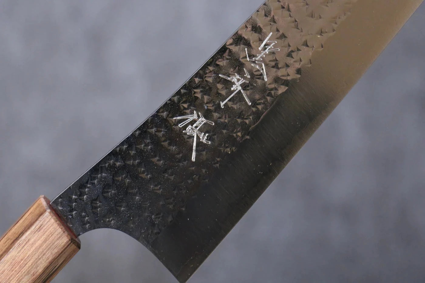 Yu Kurosaki Senko Ei R2/SG2 ลายค้อนตี มีดกิวโตะ Gyuto มีดทำครัวญี่ปุ่น 240mm ด้ามไม้ประดู่