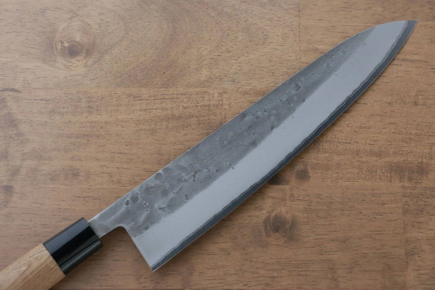 Seisuke Blue Steel (บลูสตีล) No.2 ลายคล้ายผิวลูกสาลี่ มีดกิวโตะ Gyuto มีดทำครัวญี่ปุ่น 240mm ด้ามเกาลัด
