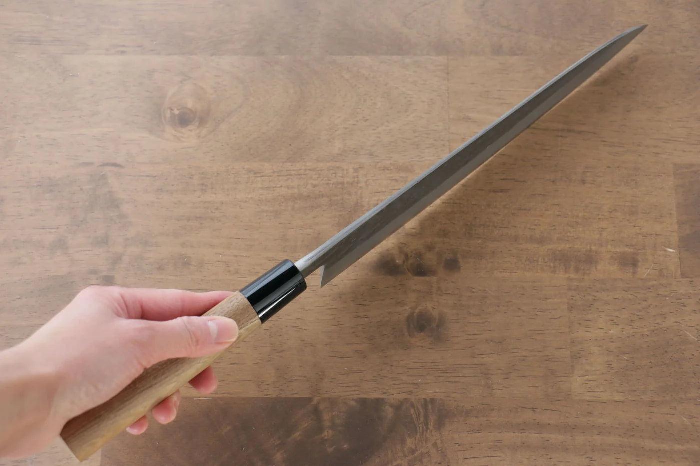 Seisuke Blue Steel (บลูสตีล) No.2 ลายคล้ายผิวลูกสาลี่ มีดกิวโตะ Gyuto มีดทำครัวญี่ปุ่น 240mm ด้ามเกาลัด