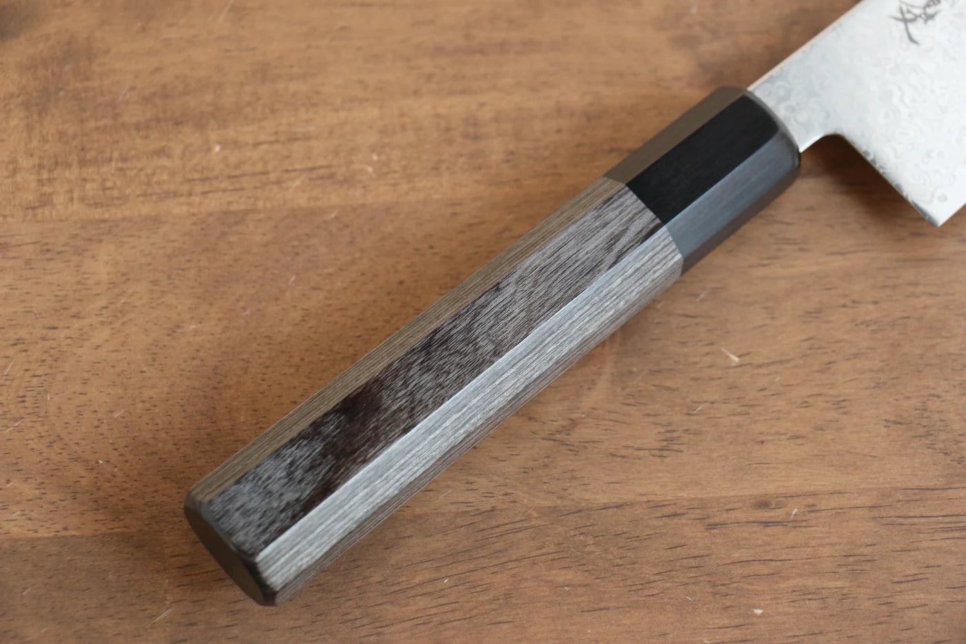 Kanjyo VG10 ดามัสกัส มีดกิวโตะ Gyuto มีดทำครัวญี่ปุ่น 210mm ด้ามไม้ Pakka wood สีเทา