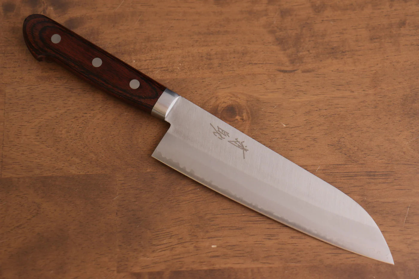 Seisuke VG1 Kasumitogi มีด Santoku มีดทำครัวญี่ปุ่น 165mm ด้ามมะฮอกกานี