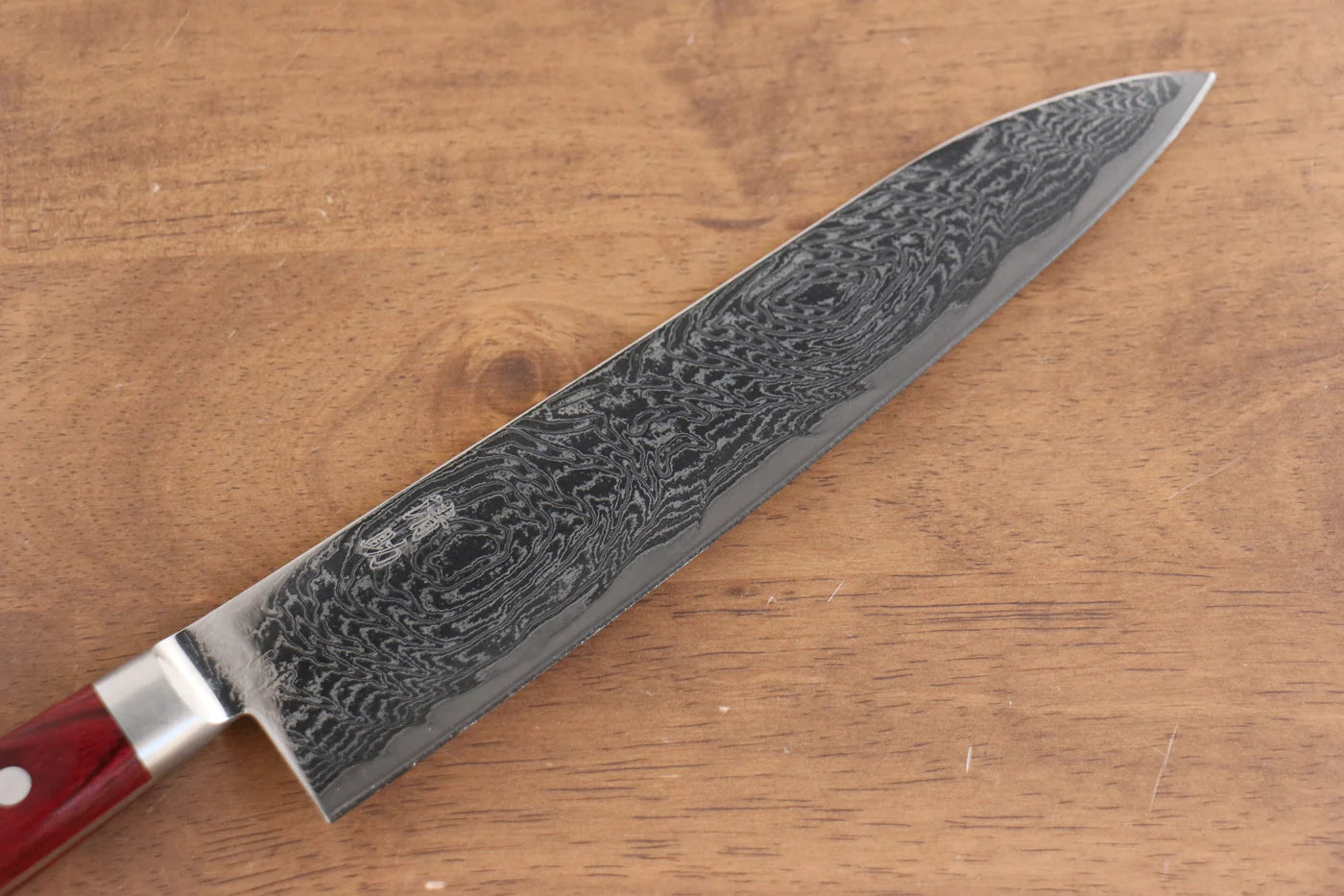 Seisuke Nami AUS10 ขัดขึ้นเงากระจก ลายดามัสกัส มีดกิวโตะ Gyuto มีดทำครัวญี่ปุ่น 210mm ด้ามไม้ Pakka wood สีแดง