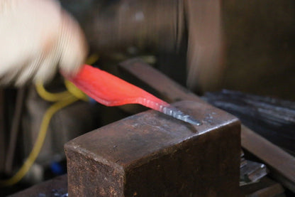 Shigeki Tanaka Blue Steel (บลูสตีล) No.2 ดามัสกัส มีดกิวโตะ Gyuto มีดทำครัวญี่ปุ่น 180mm ด้ามไม้วอลนัท