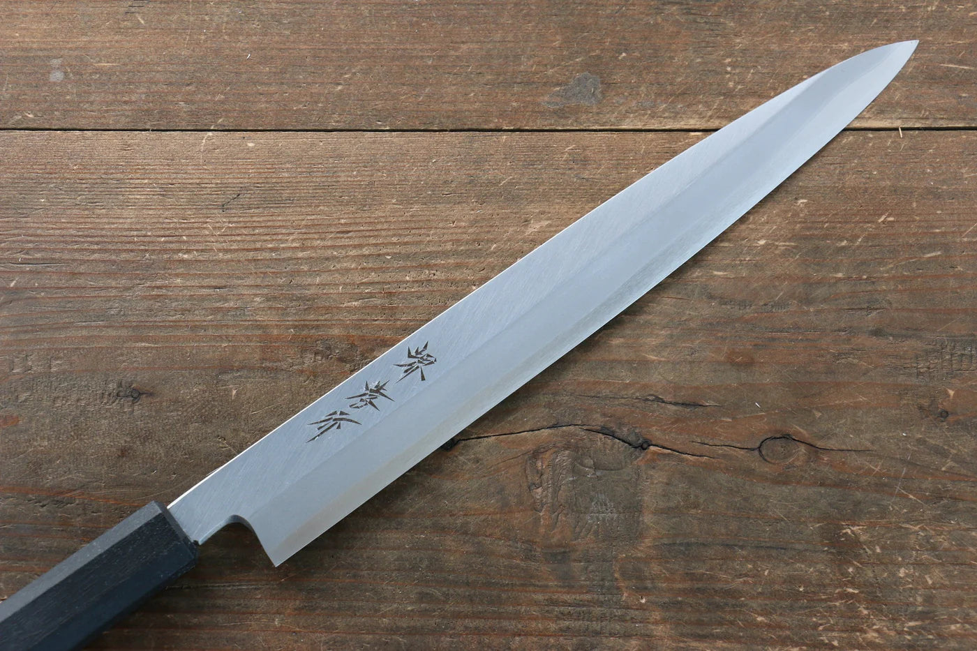 Sakai Takayuki Nanairo โมลิบดินัม INOX มีด Yanagiba มีดทำครัวญี่ปุ่น 270mm ด้ามพลาสติก ABS (เคลือบดำ)