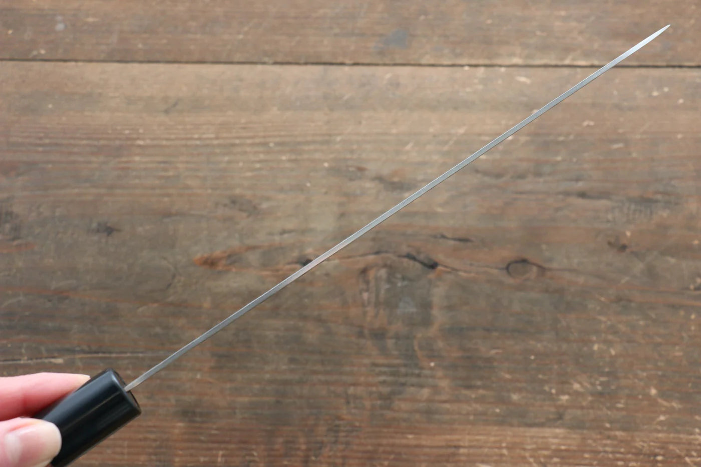 Kanetsune DSR-1K6 ลายค้อนตี มีดเลาะเอ็น Sujihiki มีดทำครัวญี่ปุ่น 210mm ด้ามไม้ Pakka wood สีแดง