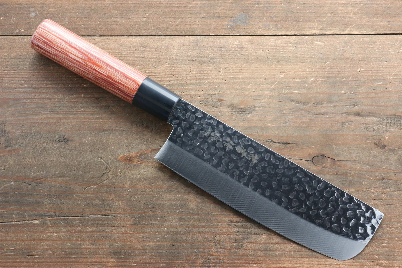 Kanetsune DSR-1K6 ลายค้อนตี มีดหั่นผัก Nakiri มีดทำครัวญี่ปุ่น 165mm ด้ามไม้ Pakka wood สีแดง