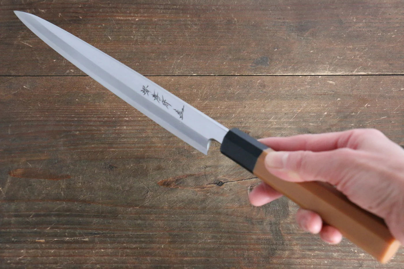 Sakai Takayuki [สำหรับถนัดมือซ้าย] โมลิบดินัม มีด Yanagiba มีดทำครัวญี่ปุ่น ด้ามPC(พลาสติก)