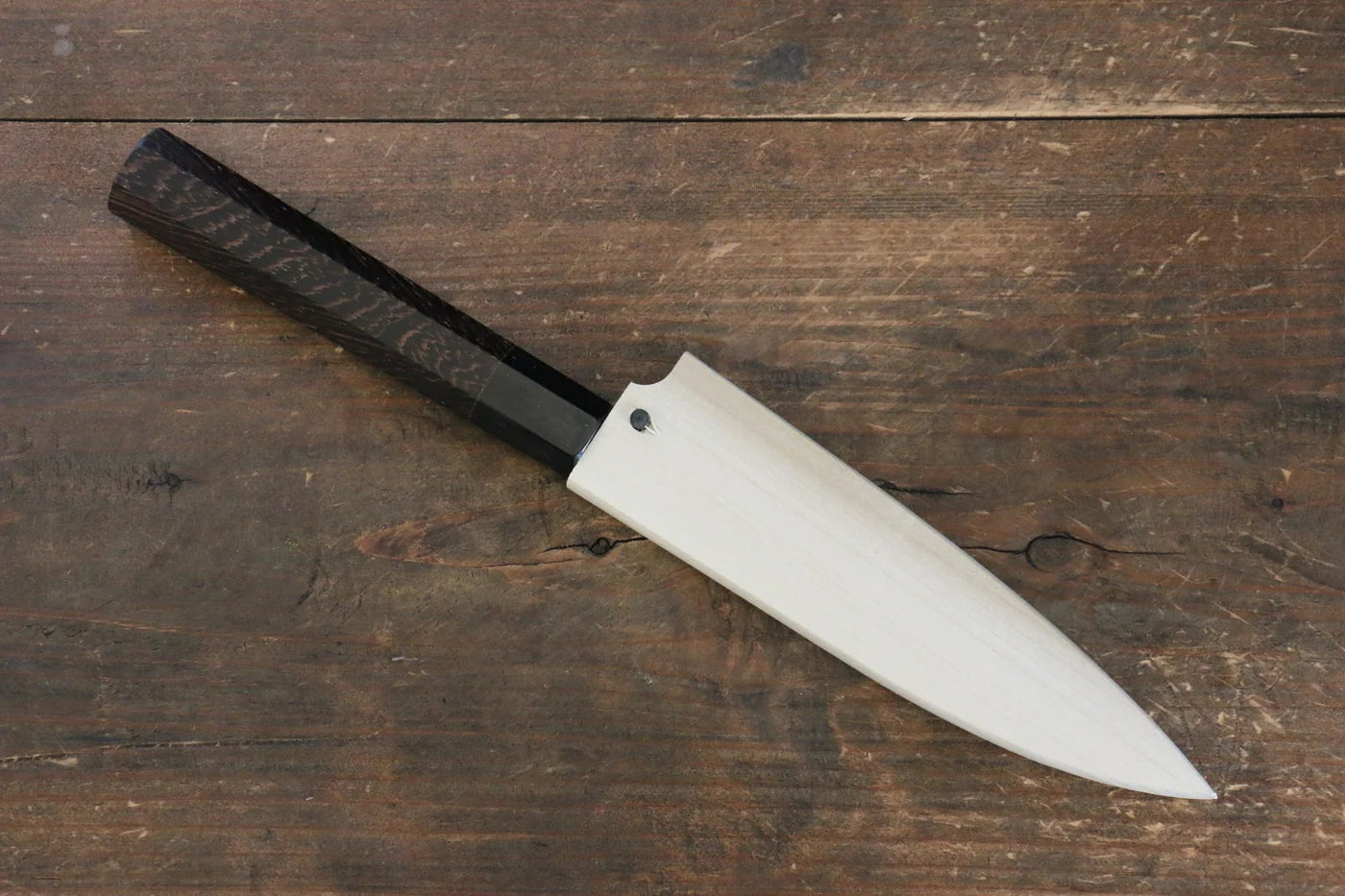 Sakai Takayuki Honyaki White Steel (เหล็กกล้าขาว) No.2 มีดเเกะลายใบไม้สำหรับประดับ Baran มีดทำครัวญี่ปุ่น 120mm ด้ามไม้เวงเก้ มีฝัก (ปลอก) มีด
