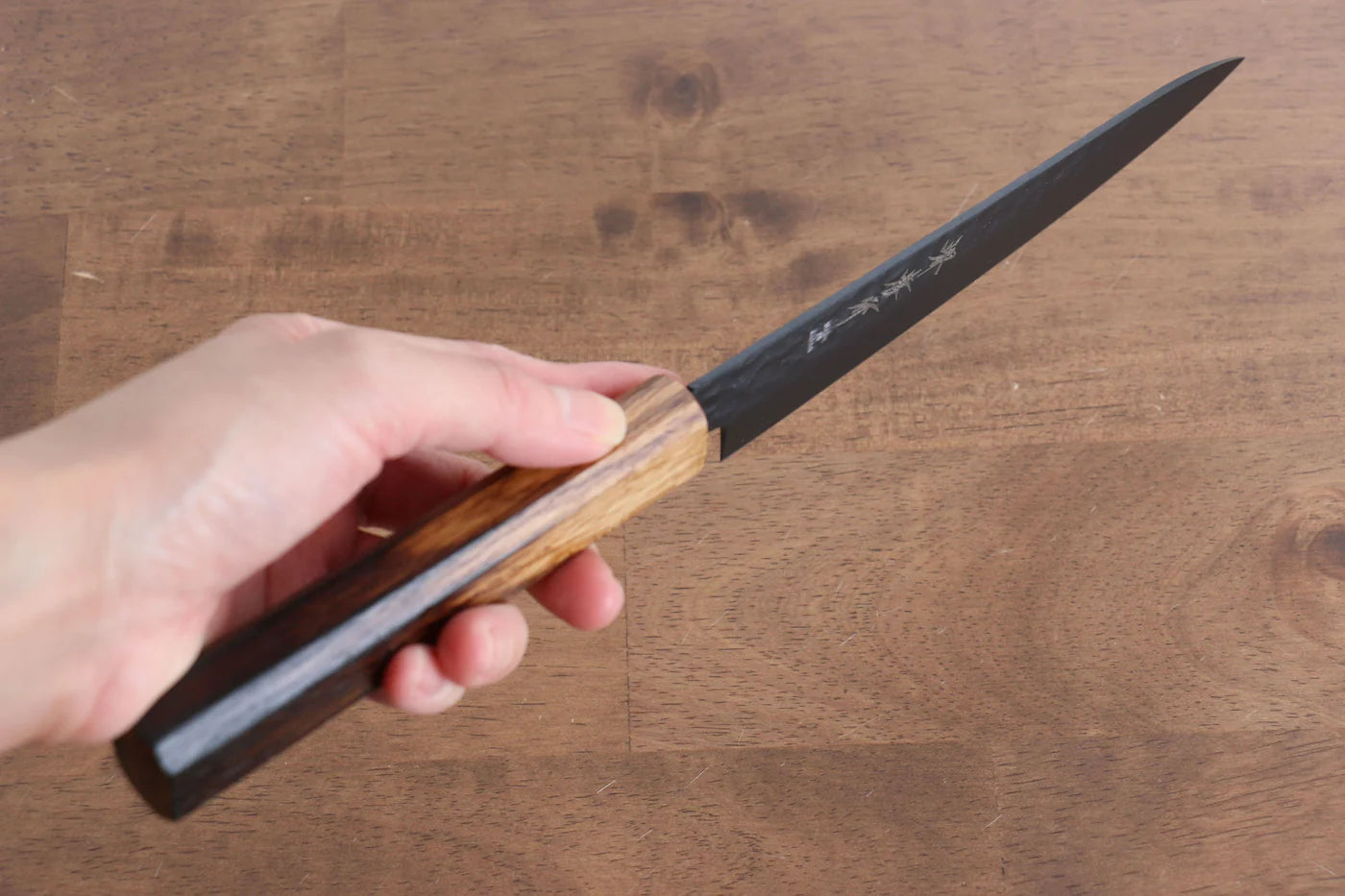 Sakai Takayuki Kurokage VG10 ลายค้อนตี เคลือบเทฟลอน มีดขนาดเล็ก  Petty มีดทำครัวญี่ปุ่น 150mm ด้ามไม้โอ๊กเผา