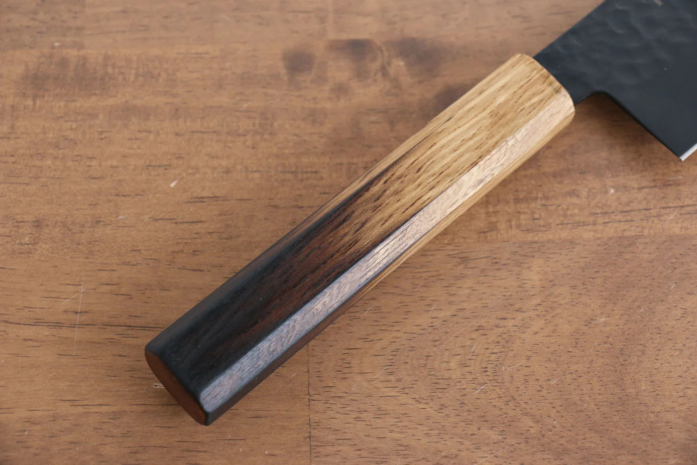 Sakai Takayuki Kurokage VG10 ลายค้อนตี เคลือบเทฟลอน มีดกิวโตะ Gyuto มีดทำครัวญี่ปุ่น 240mm ด้ามไม้โอ๊กเผา