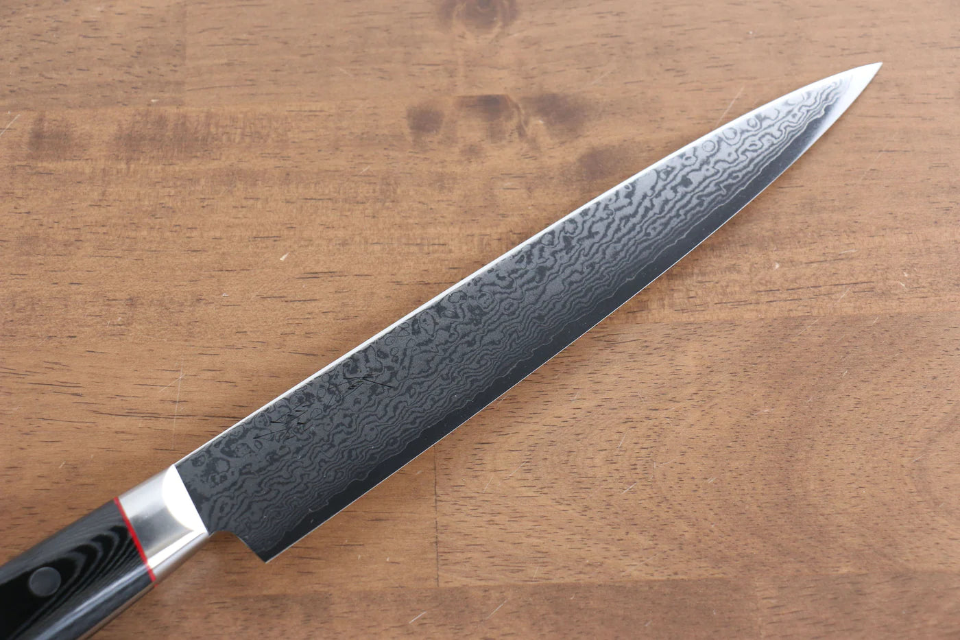 Seisuke VG10 ขัดขึ้นเงากระจก ลายดามัสกัส มีดสไลซ์ มีดทำครัวญี่ปุ่น 210mm ด้าม Micarta ดำ
