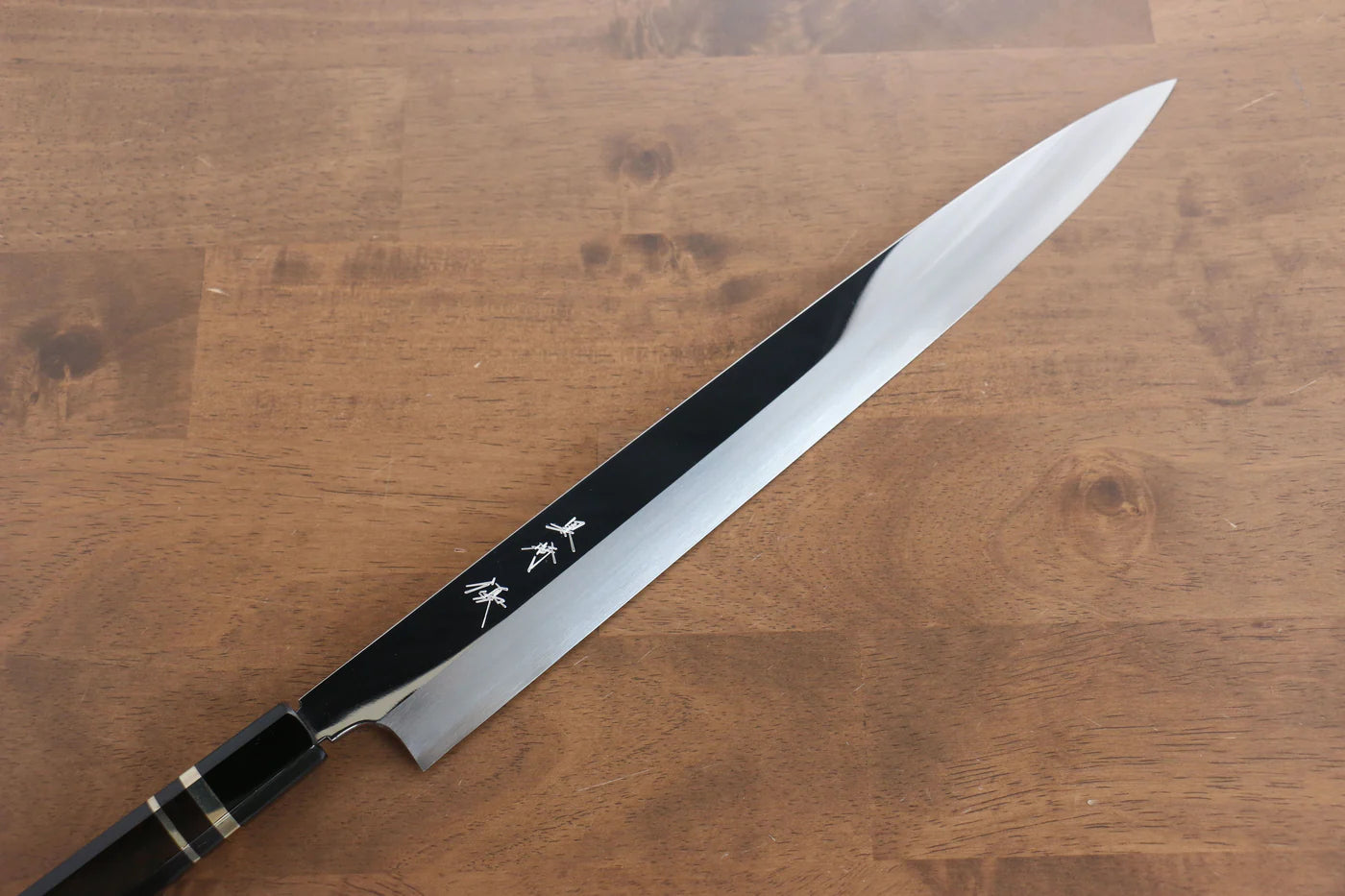Yu Kurosaki Blue Steel (บลูสตีล) No.2 ขัดขึ้นเงากระจก มีด Yanagiba มีดทำครัวญี่ปุ่น 330mm ด้ามไม้มะเกลือ (ประดับห่วงคู่เขาควาย)