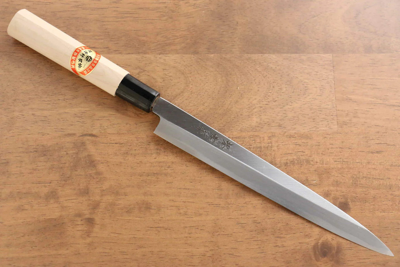 Sakai Takayuki Kasumitogi White Steel (เหล็กกล้าขาว) มีด Fuguhiki มีดทำครัวญี่ปุ่น ด้ามต้นเเมกโนเลีย
