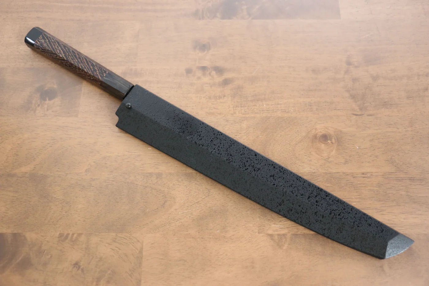 Sakai Takayuki Water Quenching Honyaki White Steel (เหล็กกล้าขาว) No.2 ขัดขึ้นเงากระจก มีด Sakimaru Yanagiba มีดทำครัวญี่ปุ่น 300mm ด้ามไม้เวงเก้ ประดับห่วงเขาควายคู่ มีฝัก (ปลอก) มีด