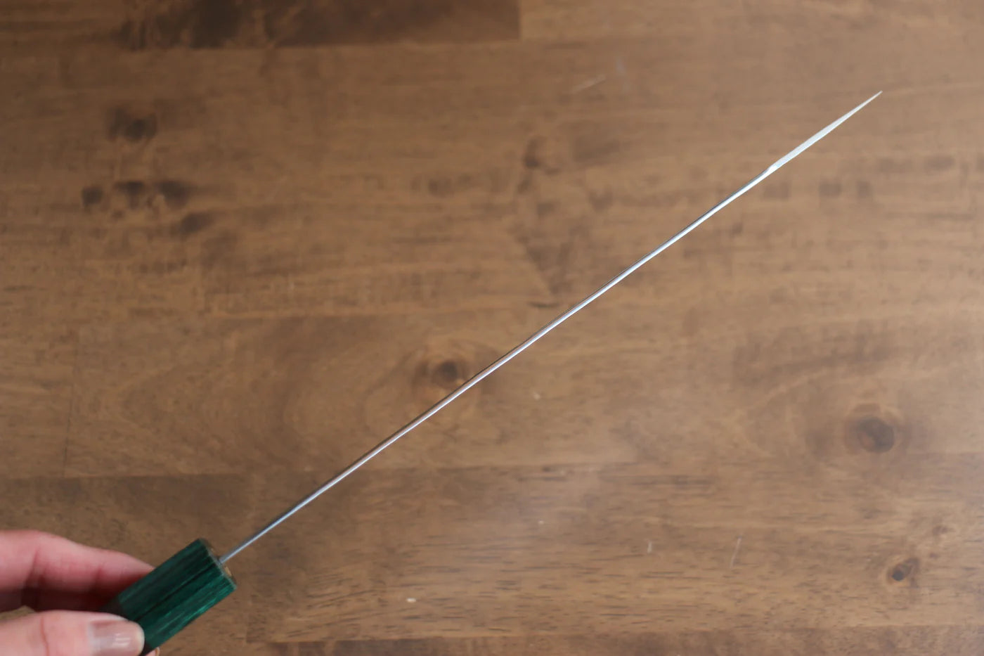 Yu Kurosaki Senko Ei R2/SG2 ลายค้อนตี มีดเลาะเอ็น Sujihiki มีดทำครัวญี่ปุ่น 240mm ด้ามไม้พะยูง (เฟอร์รูล: ไม้ Pakka wood สีเขียว)
