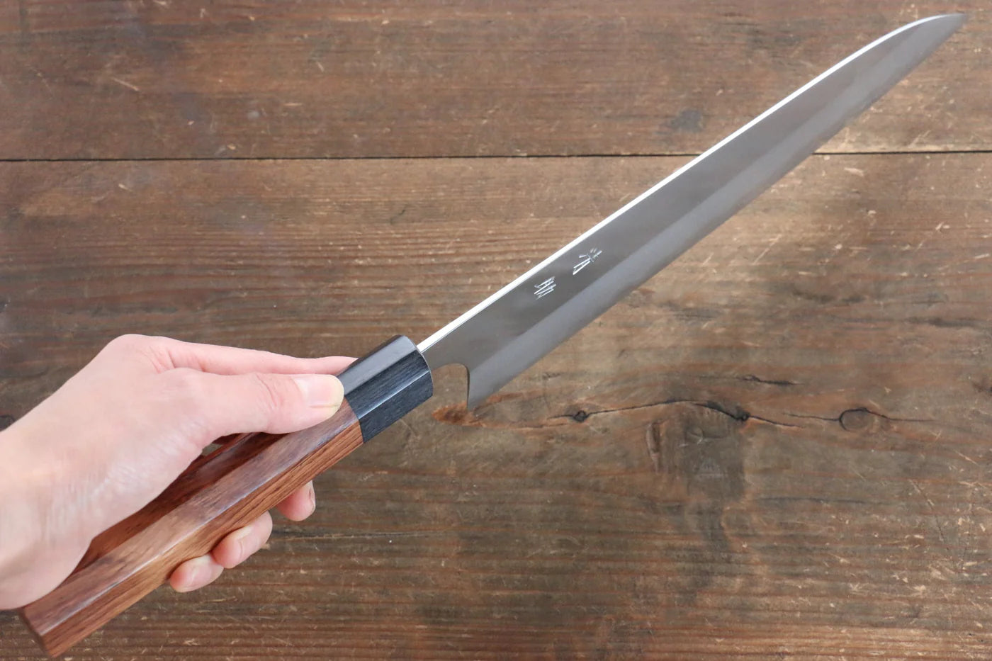Seisuke White Steel (เหล็กกล้าขาว) ขัด มีดกิวโตะ Gyuto มีดทำครัวญี่ปุ่น 240mm ด้ามฮอนดูรัส